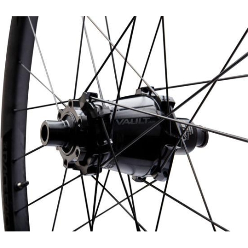 Race face turbine r front wheel outlet