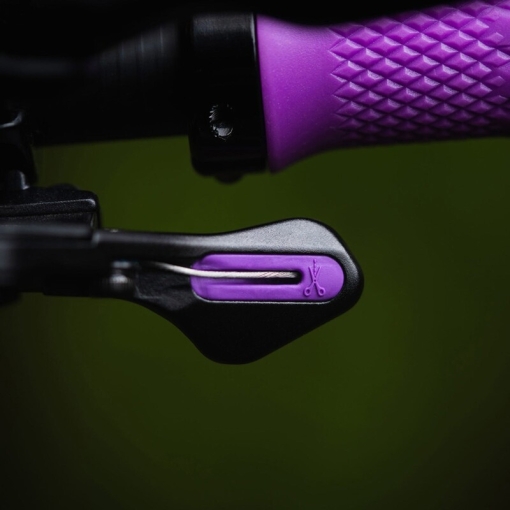 OneUp V3 Dropper Remote - Image 3